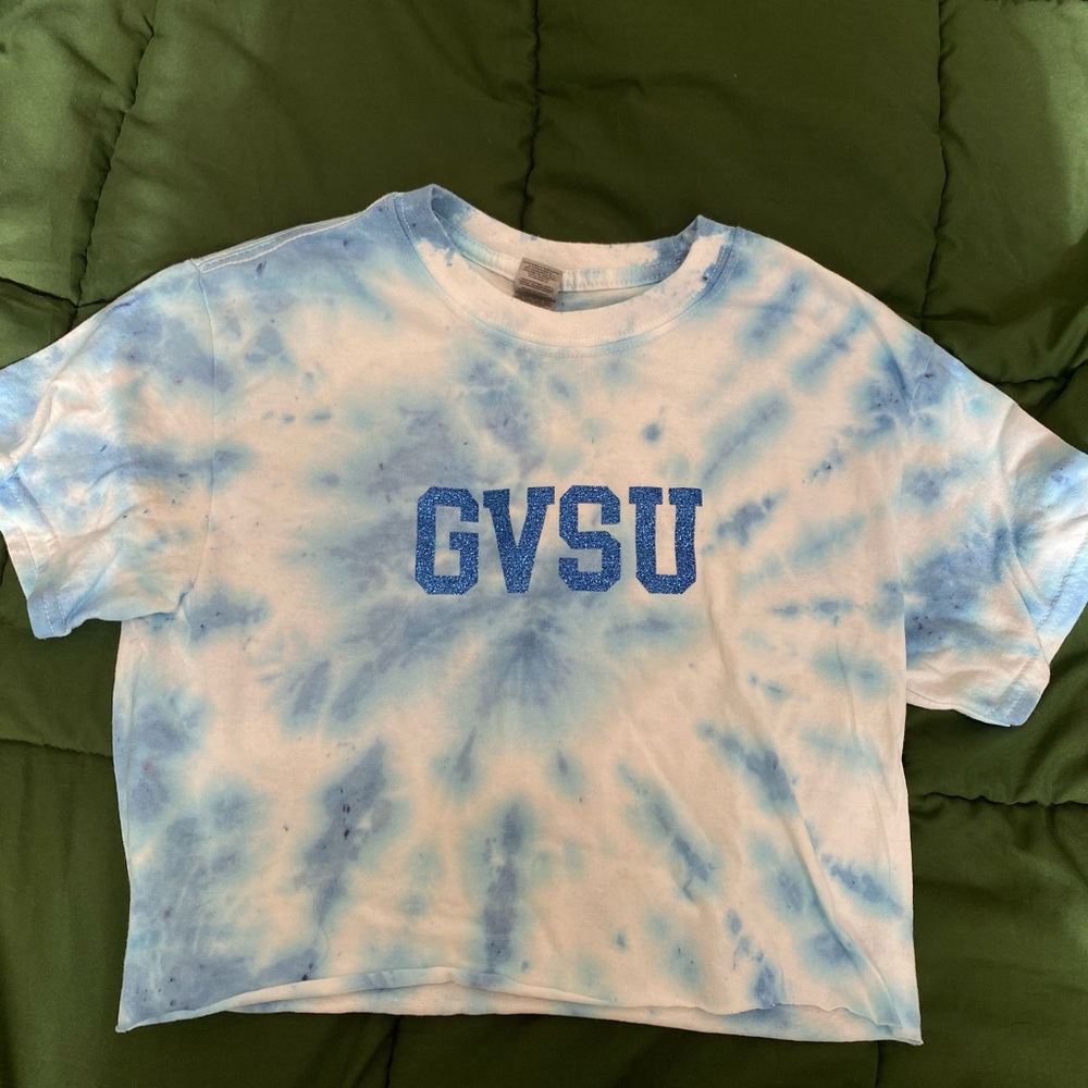 GVSU LAKER TYE-DYE CROP TOP